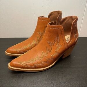 Beast Fashion Leather Ankle Boots - Western Style - Size 8.5